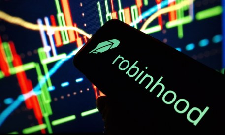 Robinhood Crypto.com prediction markets talks reported by WSJ