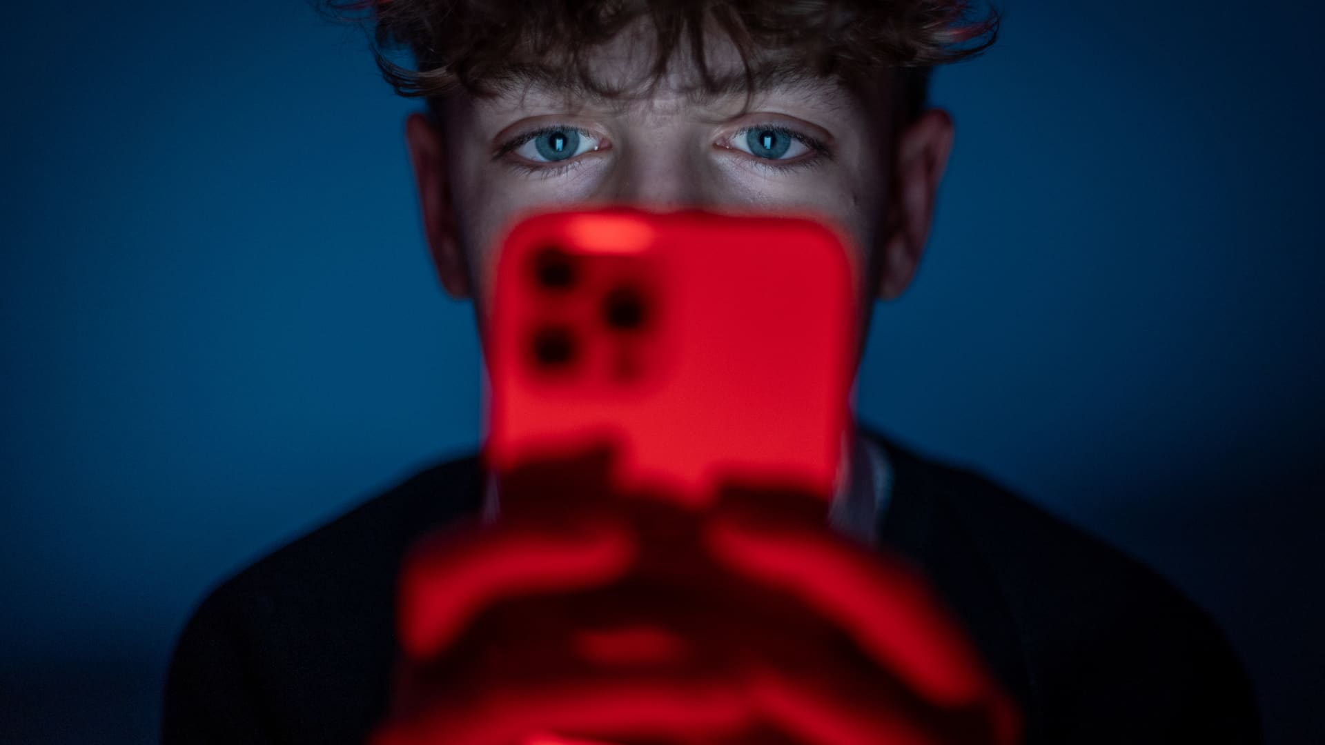 UK proposes social media curfew for 16- and 17-year-olds