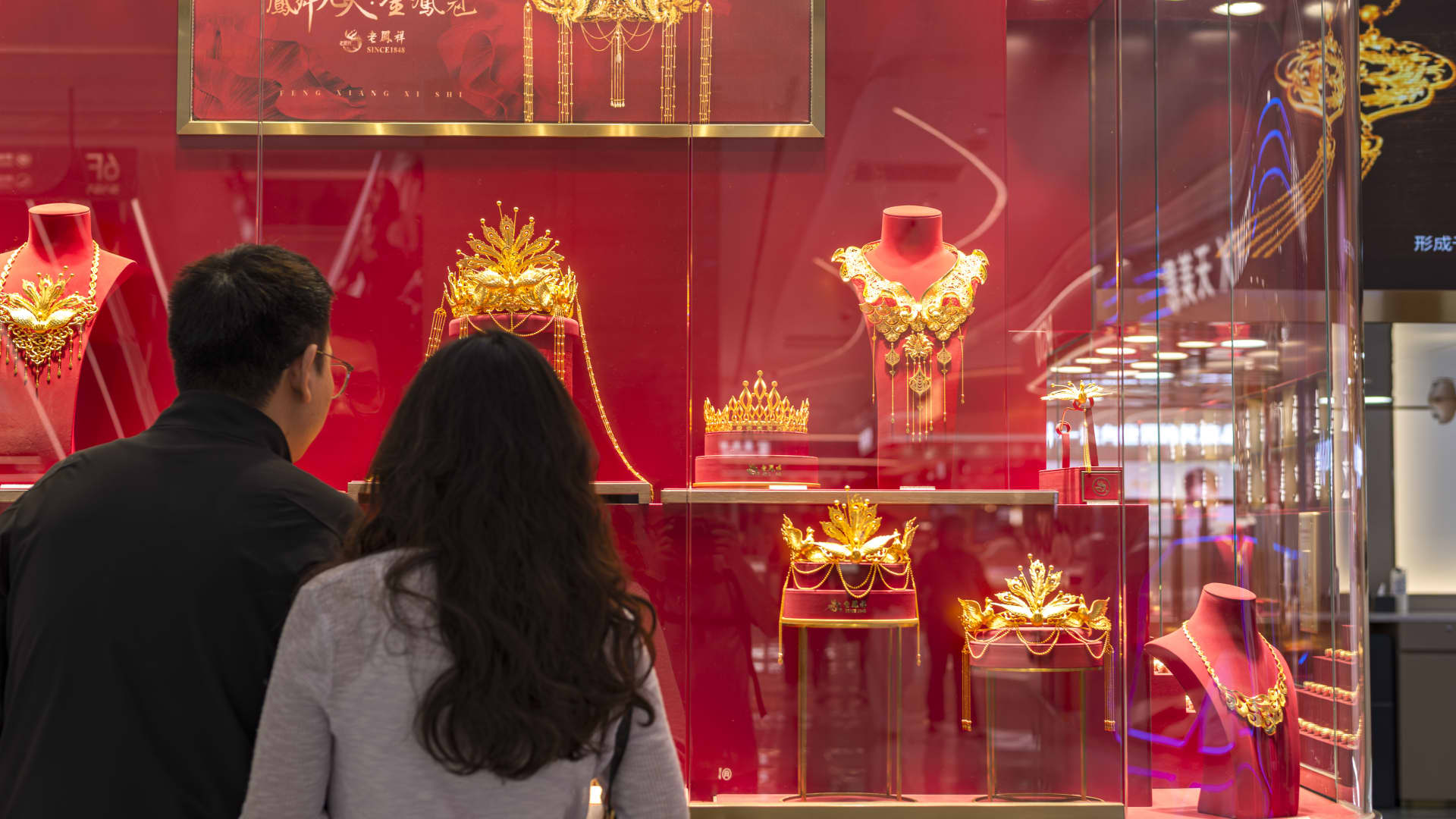 Hong Kong expands gold market infrastructure for yuan use