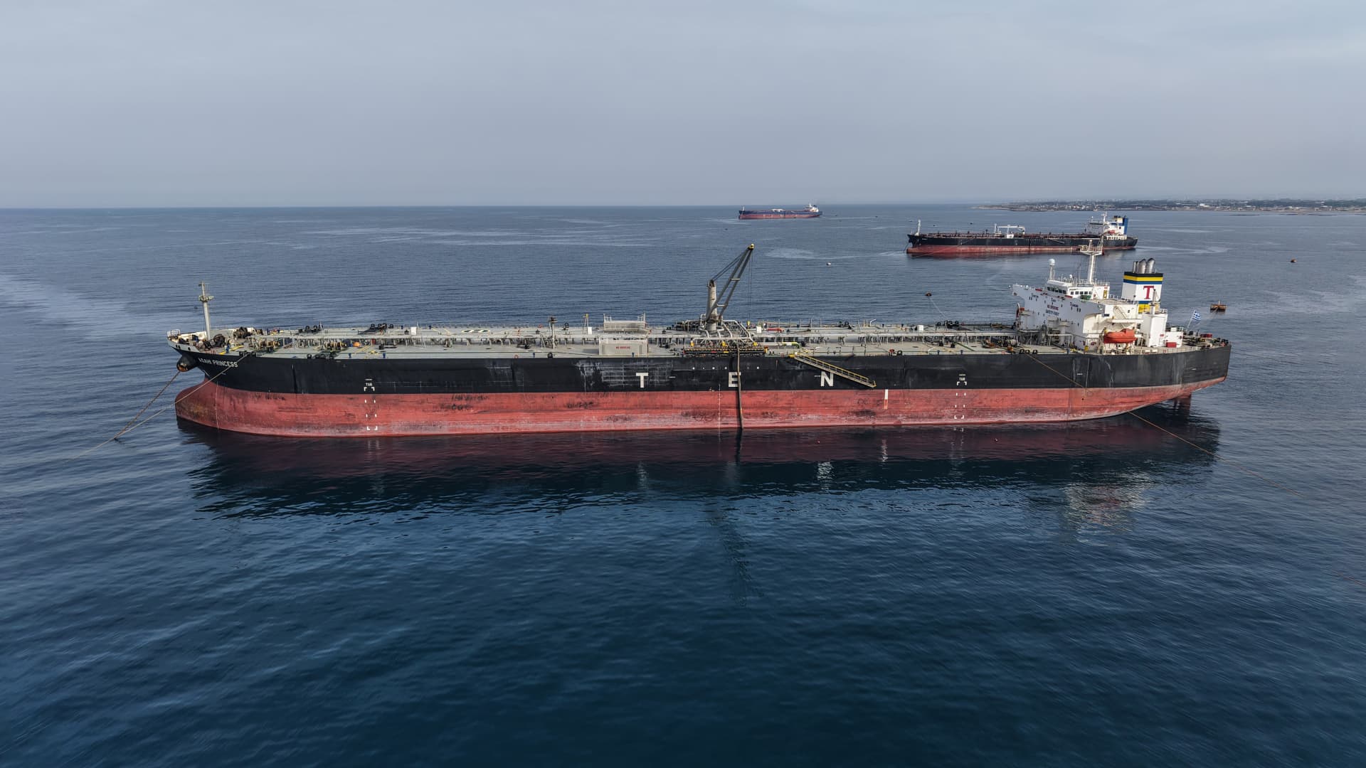 Trump rejects Iran’s Hormuz proposal as oil futures rise in early Asia