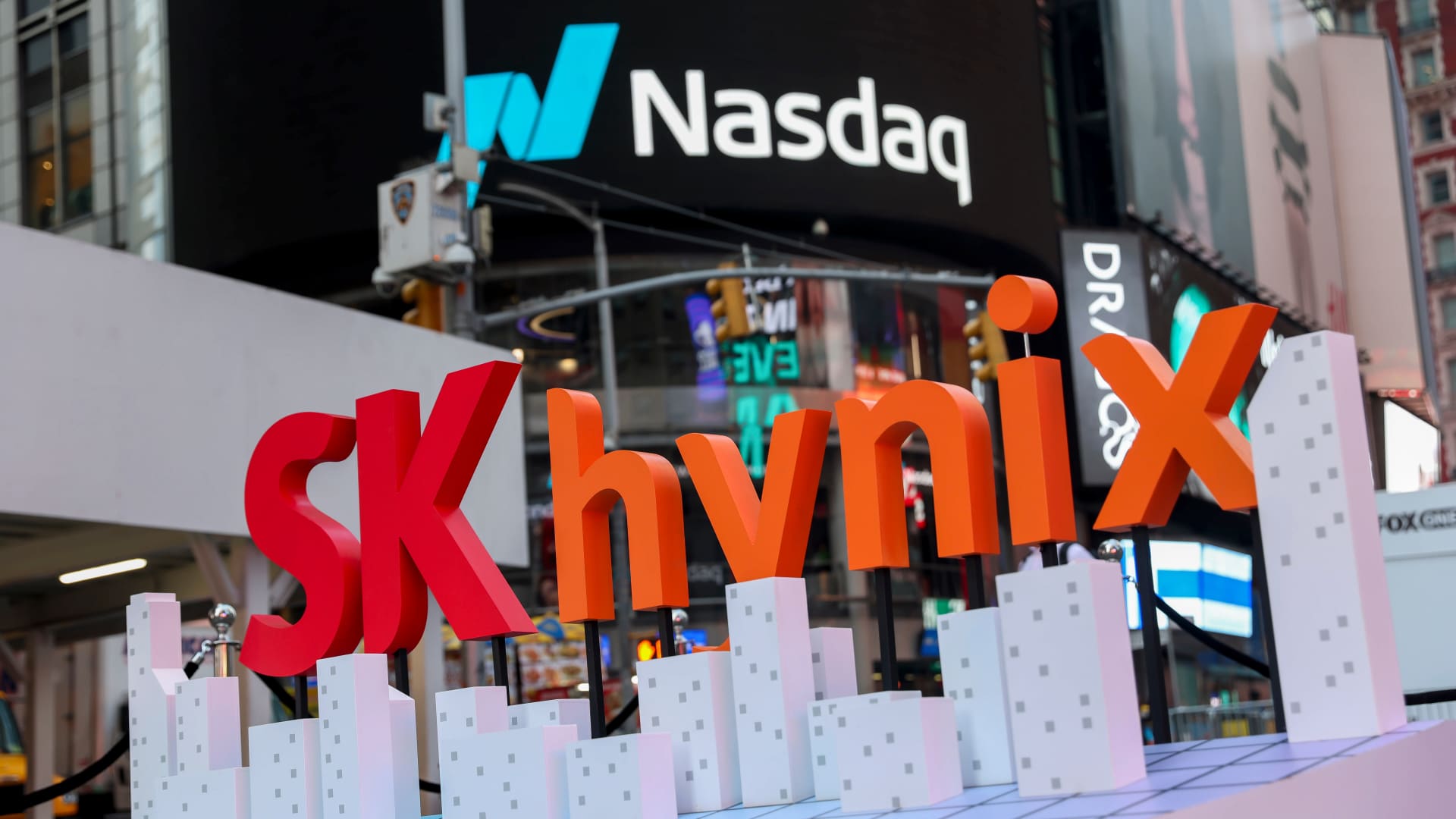 SK Hynix ADRs bring South Korean memory maker to Nasdaq