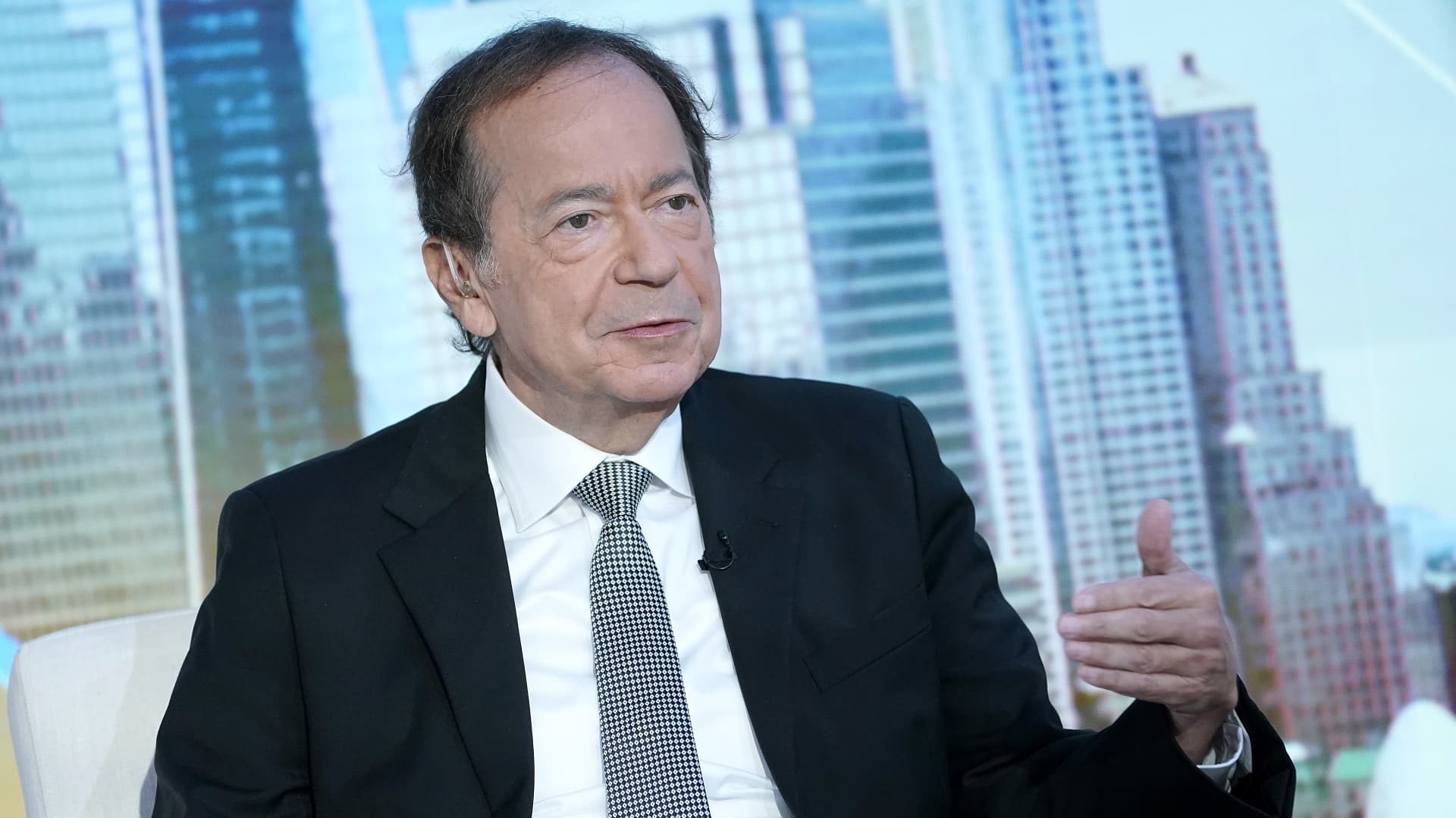 Paulson says gold is early in a long bull market