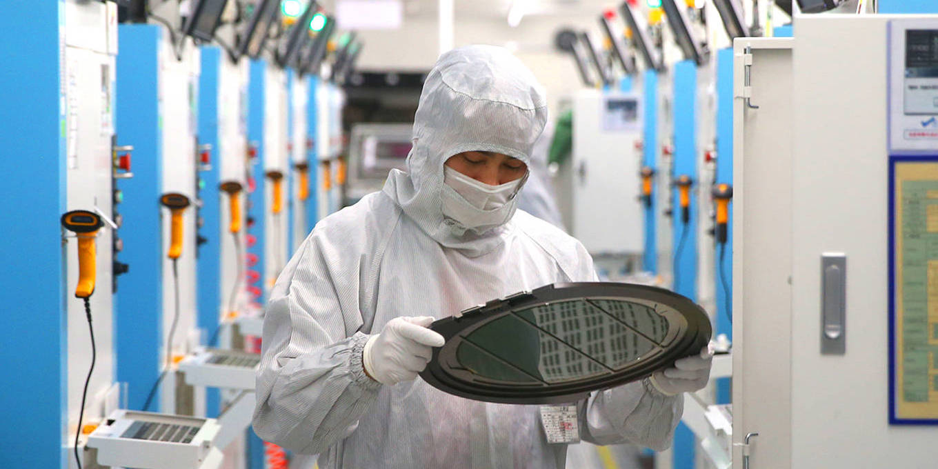 AI infrastructure race puts chips and computing power at center