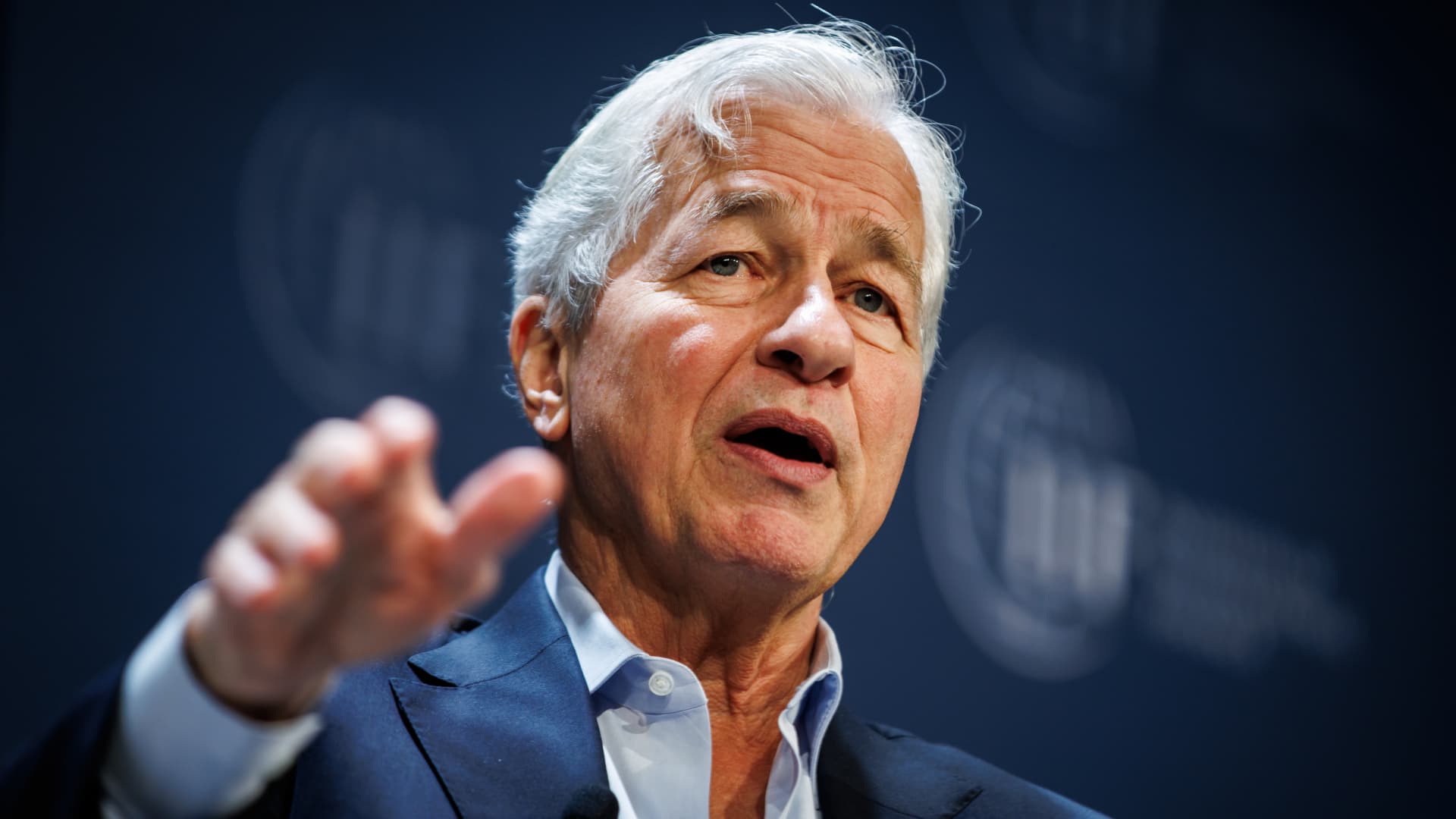 Dimon says markets underprice fiscal and geopolitical risk