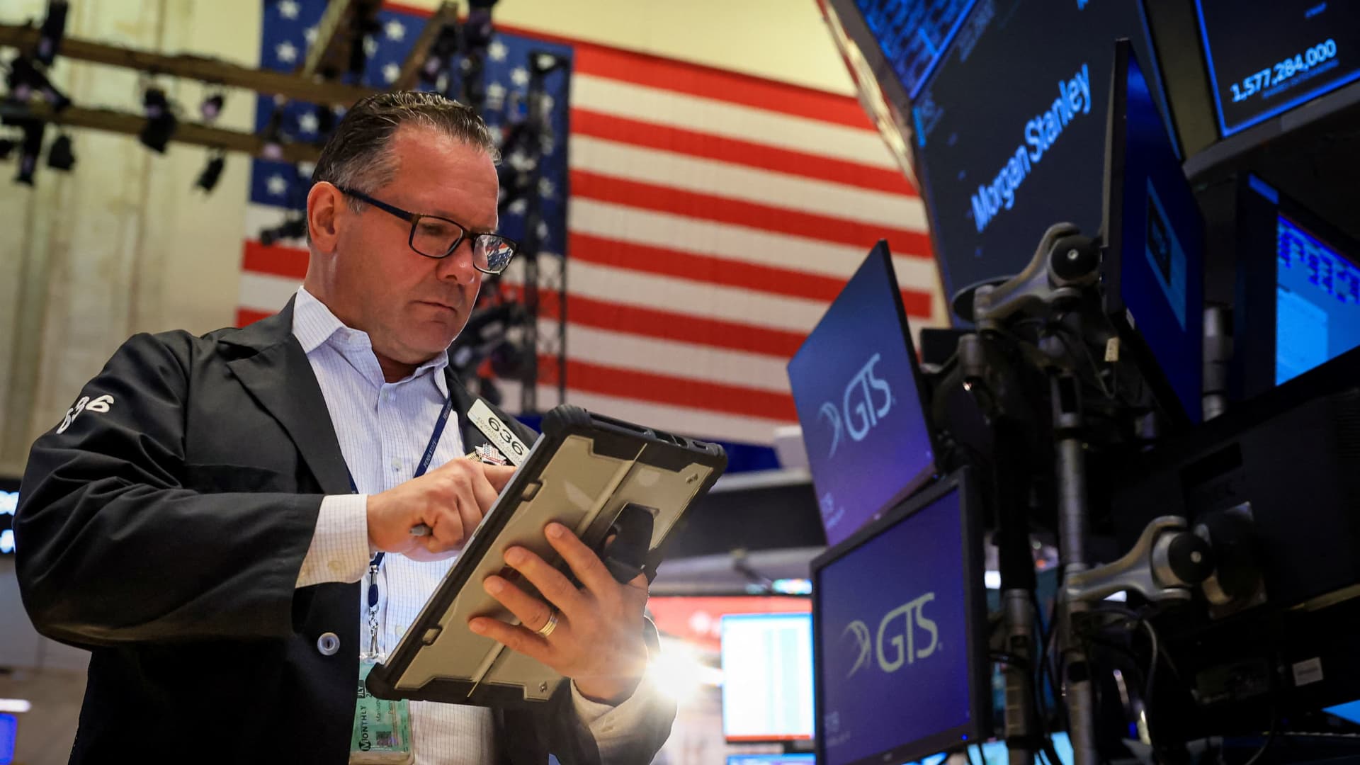 Small-cap stocks post strongest first half since 1991, CNBC reports