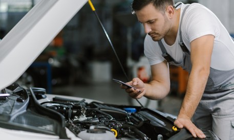 Blue-collar AI adoption rises through photo diagnostics, Google says