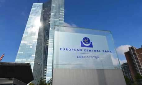 Eurozone inflation expectations fall among consumers, ECB survey shows