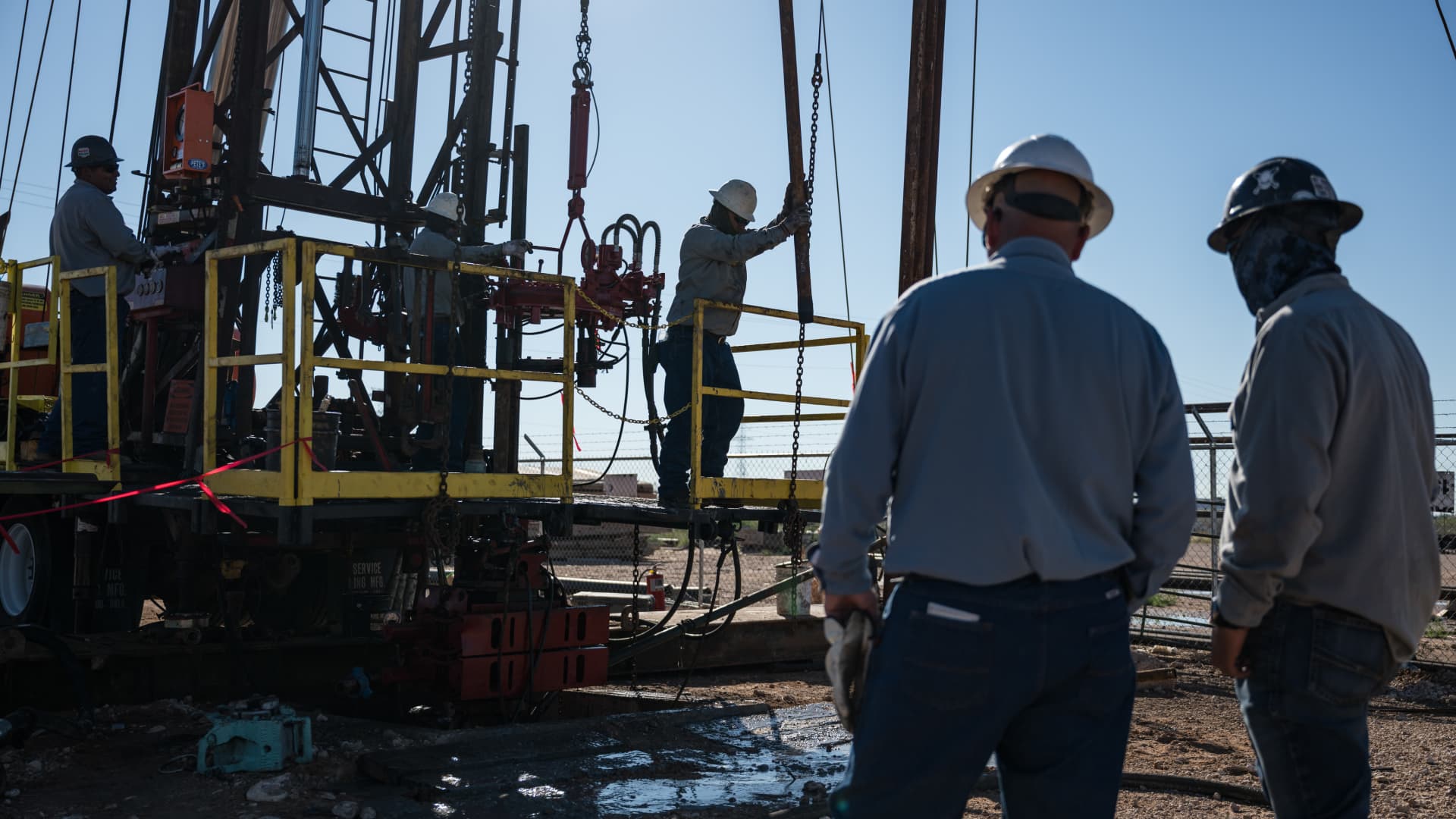 Brent crude price falls on report of U.S.-Iran talks push