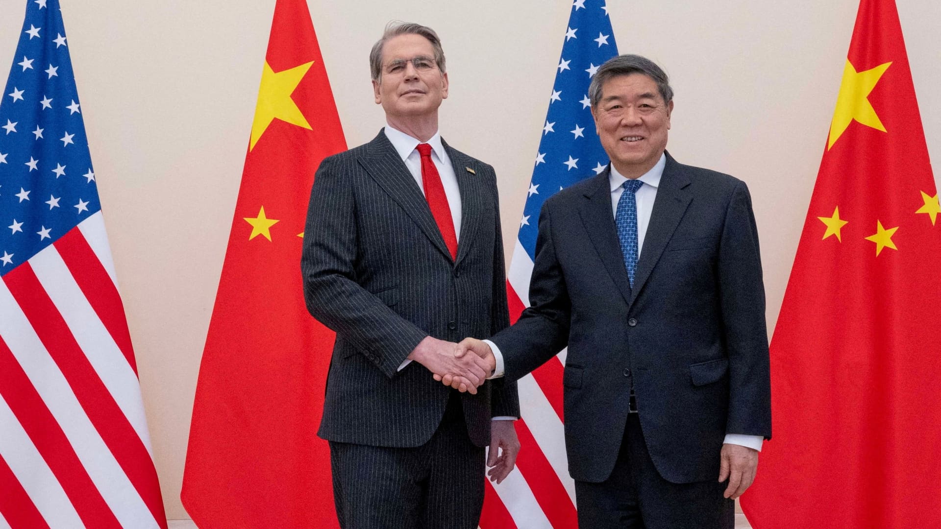 Bessent-He Lifeng talks open ahead of Trump-Xi summit