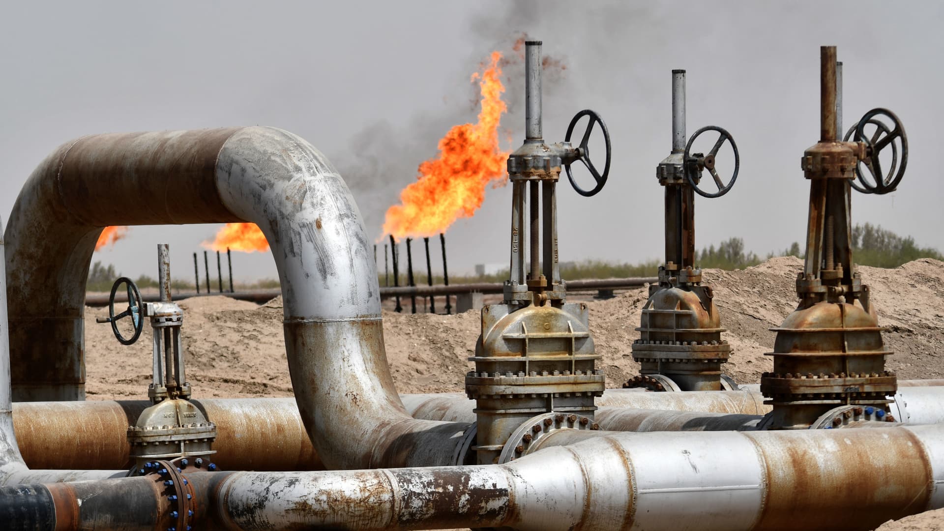 Gulf pipeline plans expand as Iran threat shifts beyond Hormuz