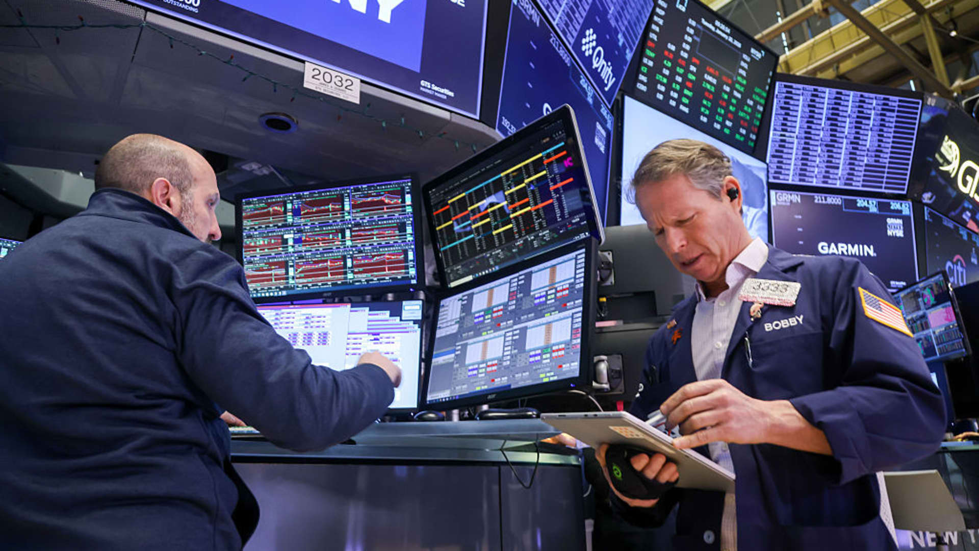 Treasury yields steady as softer inflation meets higher oil prices