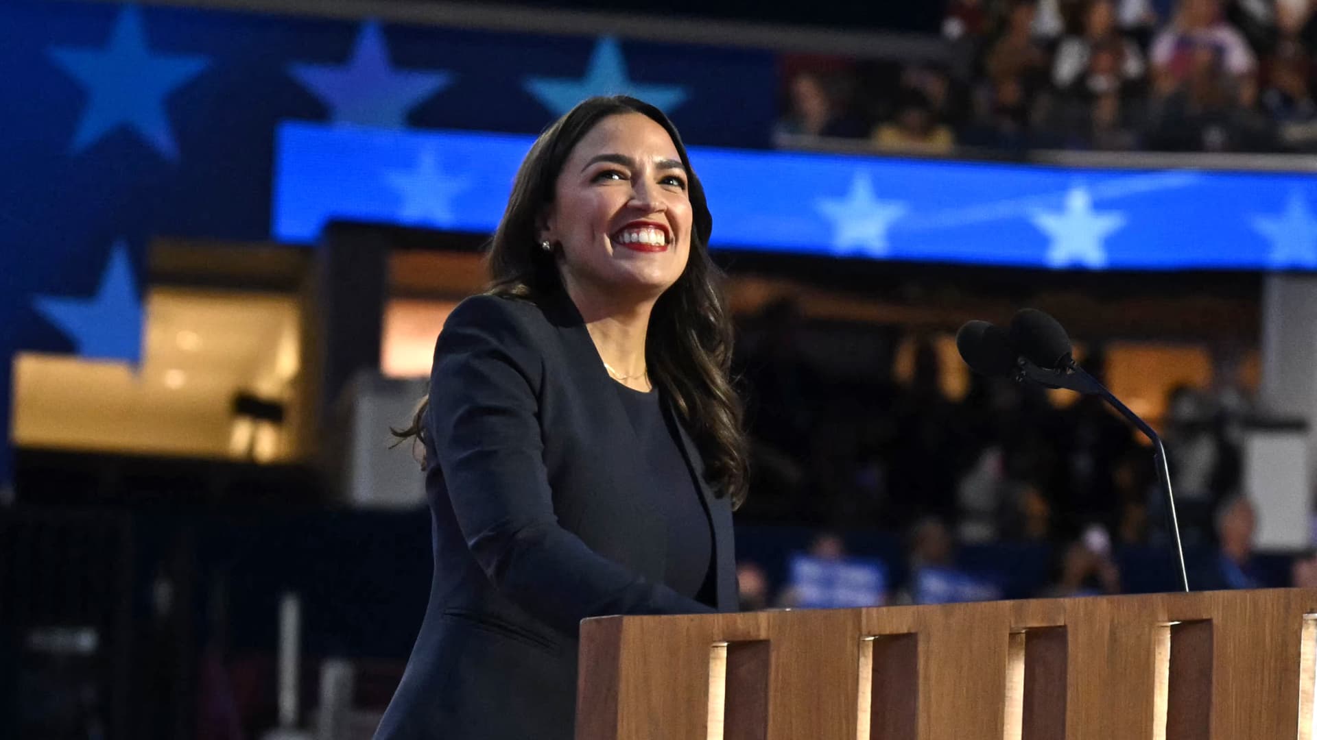 Ocasio-Cortez leaves open a 2028 presidential or Senate run