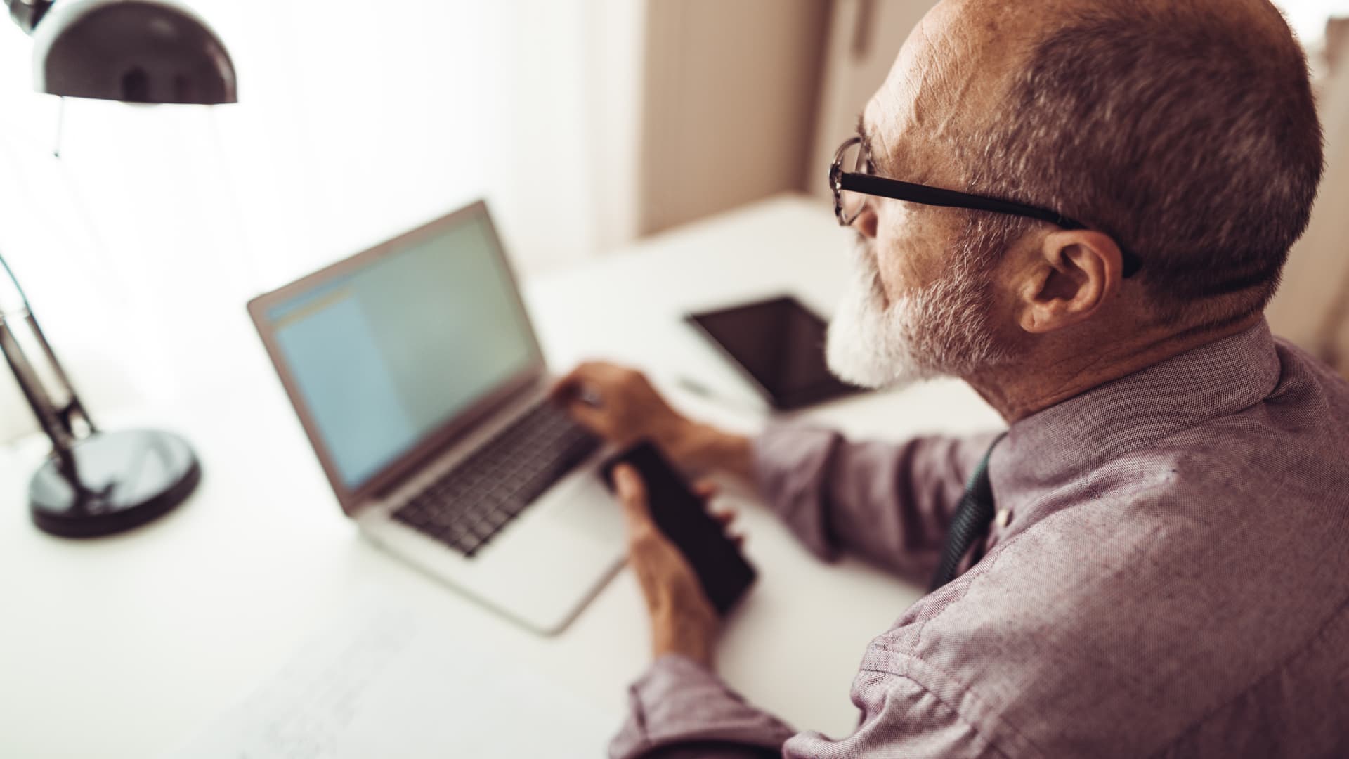 AI exposure is reshaping job exits among older US workers