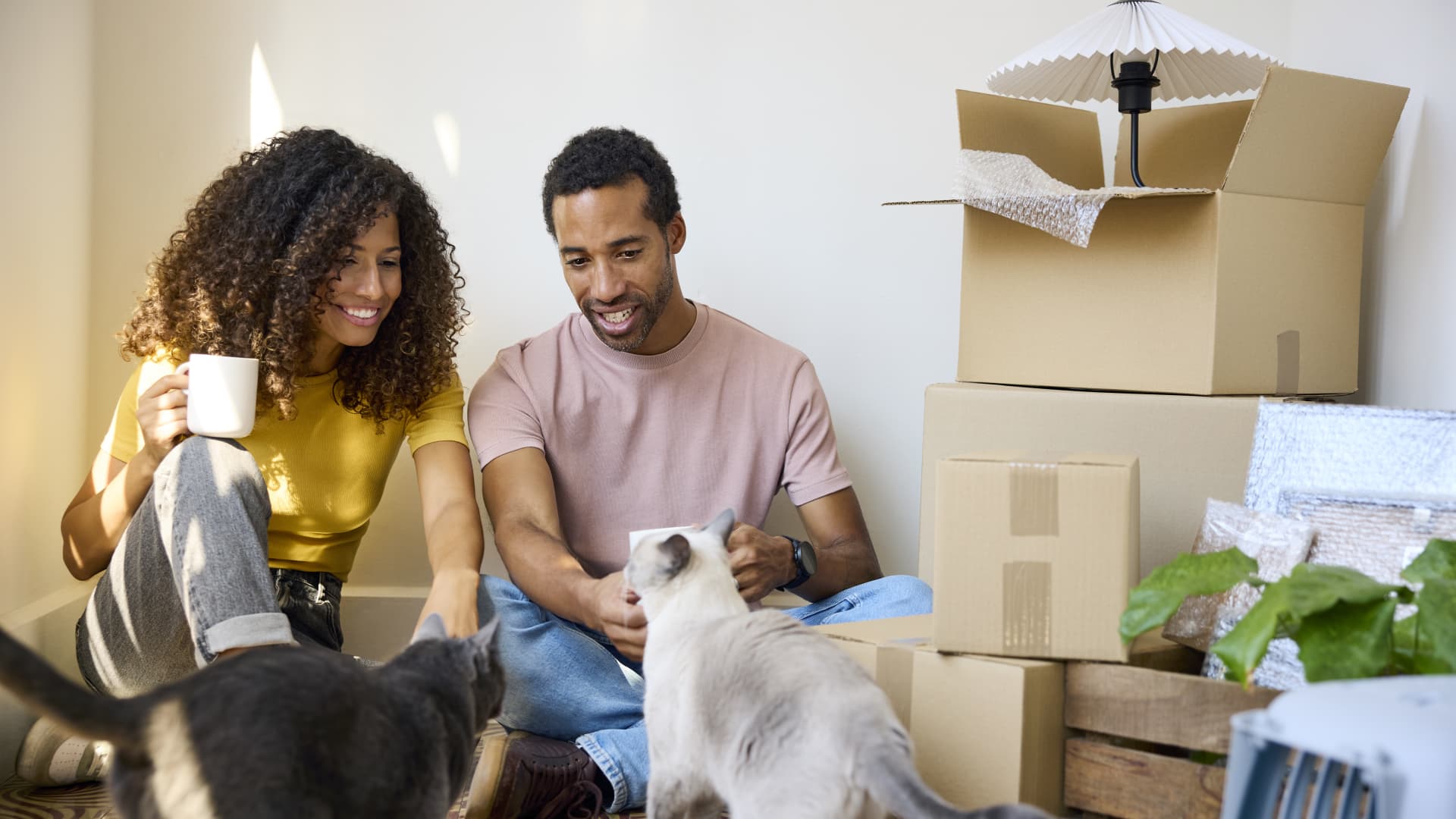 US homebuyer affordability weakens for fifth month as rates weigh