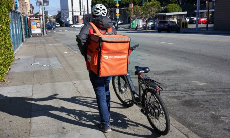 DoorDash adds Astra-powered instant deposits for Crimson drivers