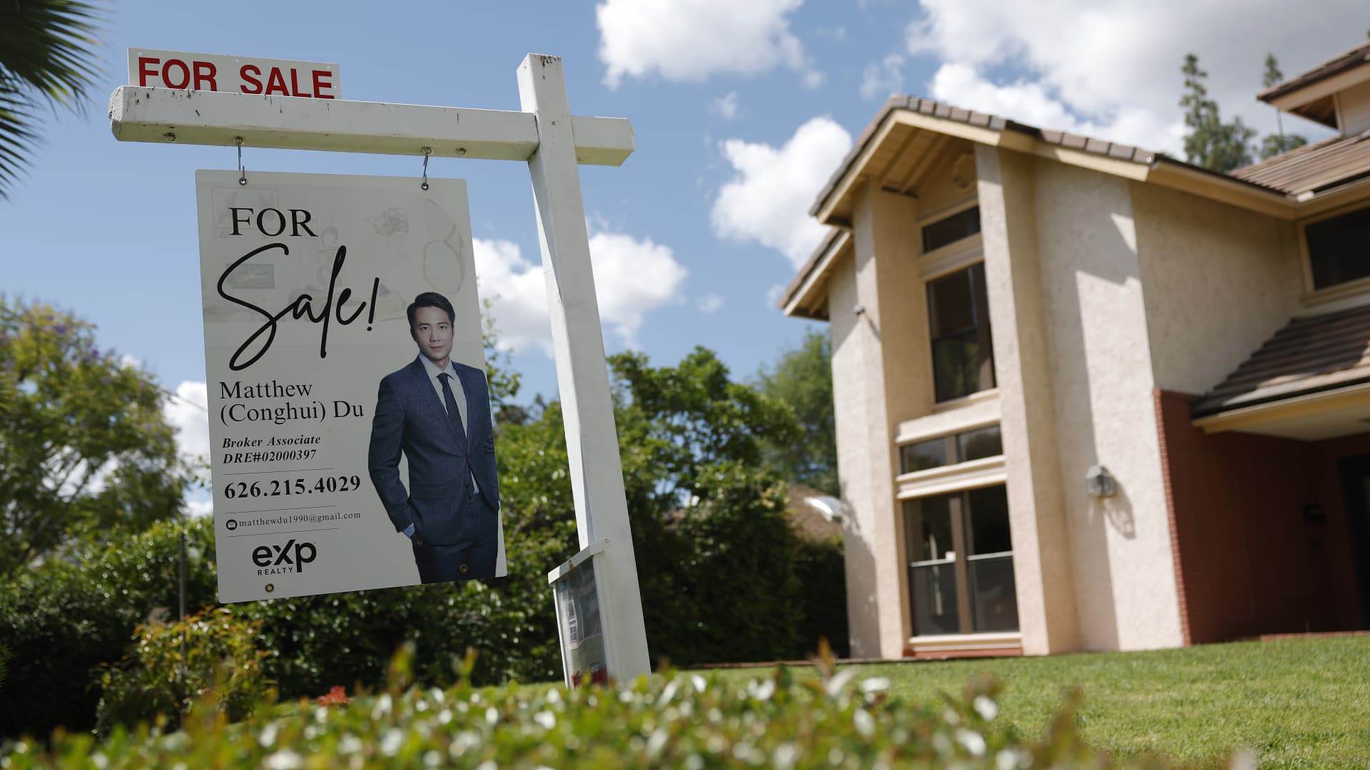 US existing-home sales fell in June as median price hit record